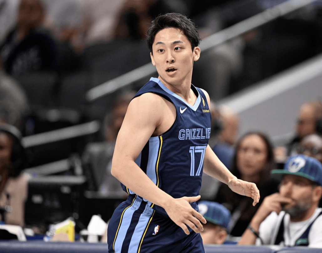 又扎心中国篮球 日本1米73后卫连上NBA官媒 崔永熙无奈打酱油