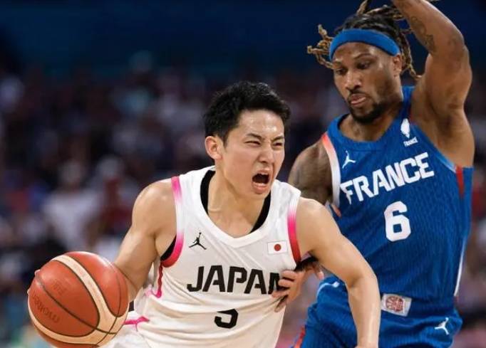 酸了！日本2人征战NBA，1人主动退出，1人打G联盟，中国仅崔永熙
