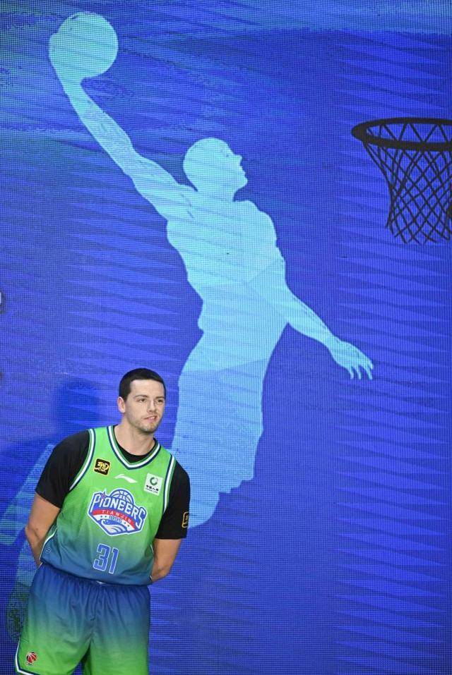 CBA一周综述：外援数据亮眼，本土球员“点亮”里程碑时刻