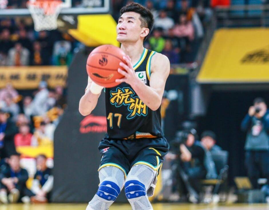 CBA联赛：浙江广厦大胜四川男篮的原因，小说都不敢这么写