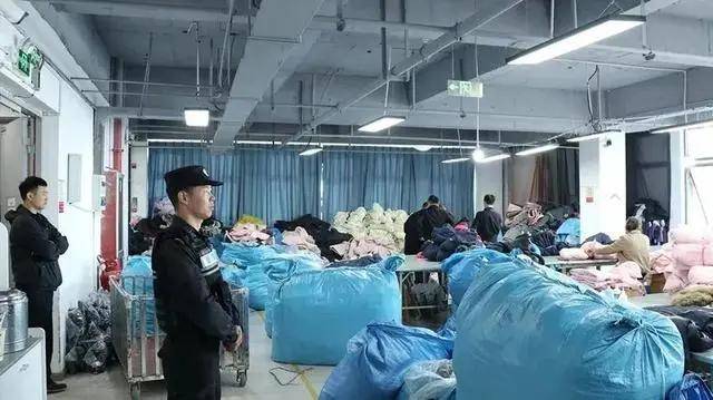 7万件羽绒服经查含绒量为0，3人被刑拘！