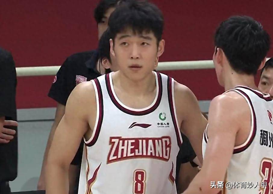 10连胜！CBA黑马冲上CBA积分第二名，球迷：辽宁队颤抖吧
