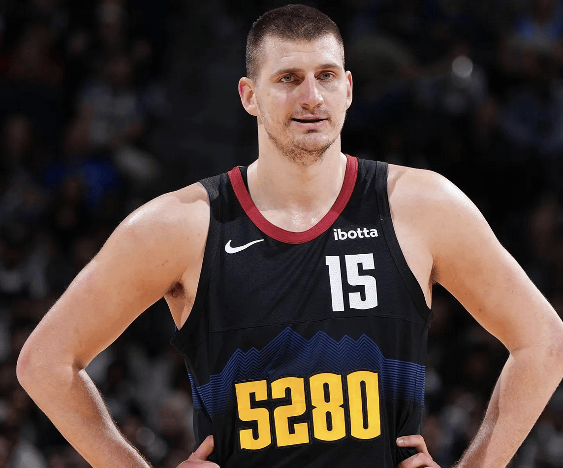 明天9日NBA掘金VS快船： 我预测快船至少赢三分，看好快船