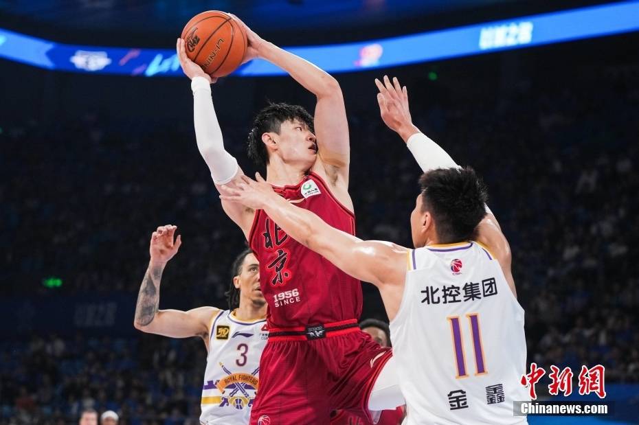 CBA季后赛：北京北汽队战胜北京控股队